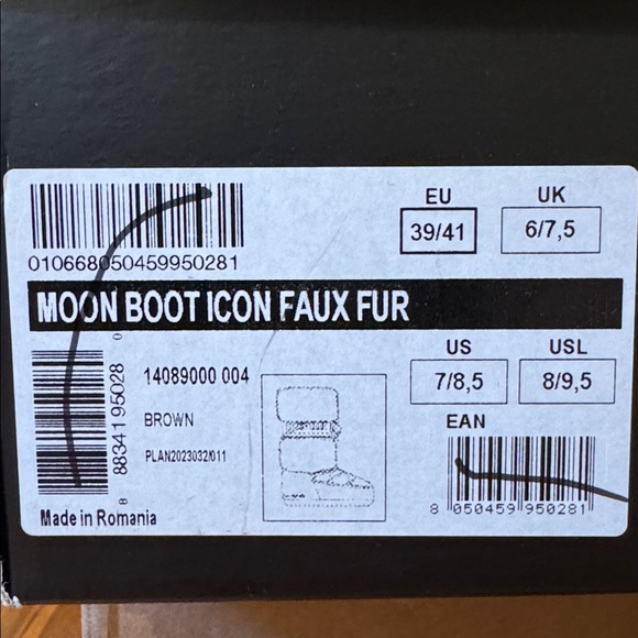 NWT Moon Boot Women's Dark Brown Fur Winter Boots US 7-8.5 / EU 39-41 - Picture 12 of 13